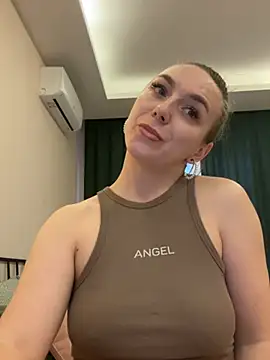 Snapshot of Janeee chatting on 01-27-25, 01:30 Janeee online show from 01-27-25, 01:30