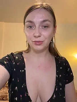 Snapshot of Janeee chatting on 03-07-25, 02:56 Janeee online show from 03-07-25, 02:56