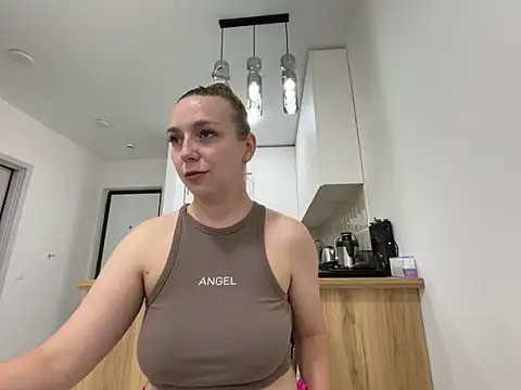 Snapshot of Janeee chatting on 09-30-25, 08:08 Janeee online show from 09-30-25, 08:08