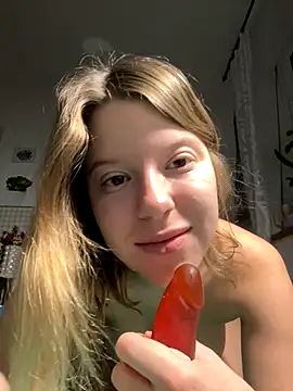 kimczii online show from 11-21-25, 07:18