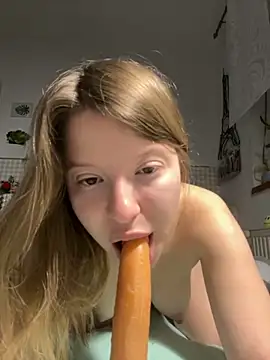 kimczii online show from 05-25-26, 06:19