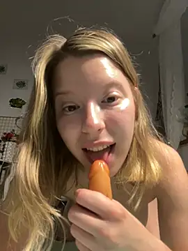 Snapshot of kimczii chatting on 06-30-26, 06:25 kimczii online show from 06-30-26, 06:25