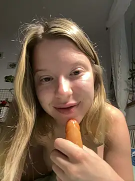 Snapshot of kimczii chatting on 07-02-26, 06:19 kimczii online show from 07-02-26, 06:19