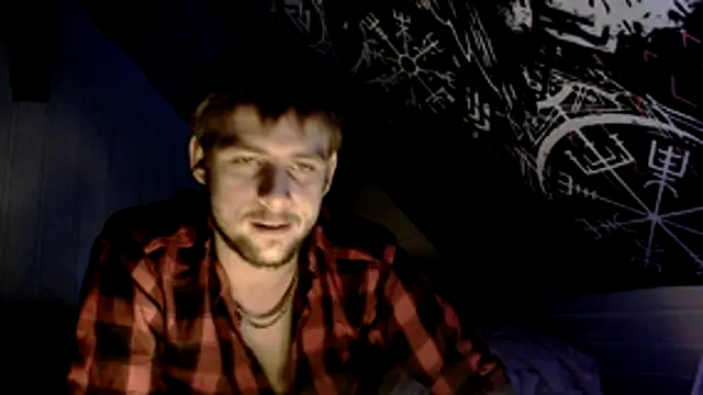 Snapshot of Youngtimer_1997 chatting on 11-01-25, 07:16 Youngtimer 1997 online show from 11-01-25, 07:16