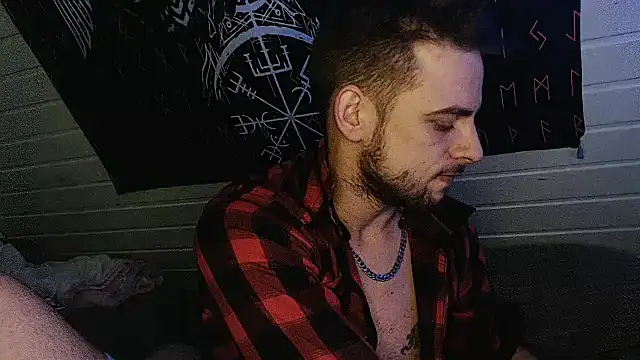 Snapshot of Youngtimer_1997 chatting on 12-16-25, 01:32 Youngtimer 1997 online show from 12-16-25, 01:32