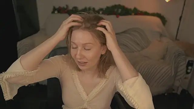 Snapshot of _Killer_Smile_ chatting on 01-09-25, 01:13 Killer Smile online show from 01-09-25, 01:13