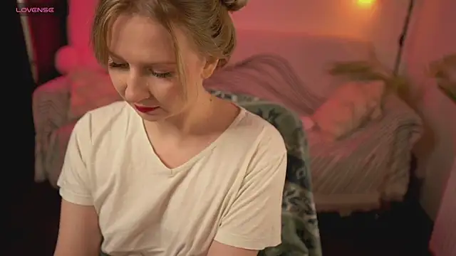 Snapshot of _Killer_Smile_ chatting on 01-30-25, 01:31 Killer Smile online show from 01-30-25, 01:31