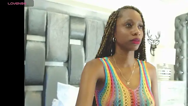 Snapshot of AntonellaaHot chatting on 11-12-25, 09:03 AntonellaaHot online show from 11-12-25, 09:03