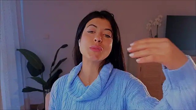 Snapshot of anabelcurvy chatting on 12-02-24, 12:40 anabelcurvy online show from 12-02-24, 12:40