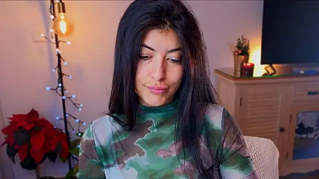 Snapshot of anabelcurvy chatting on 12-06-24, 03:44 anabelcurvy online show from 12-06-24, 03:44