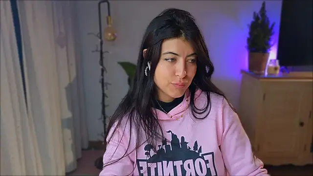 Snapshot of anabelcurvy chatting on 12-16-24, 09:31 anabelcurvy online show from 12-16-24, 09:31