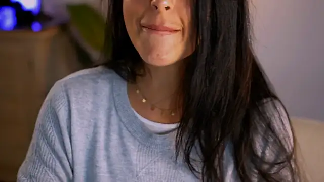 Snapshot of anabelcurvy chatting on 12-23-24, 04:50 anabelcurvy online show from 12-23-24, 04:50