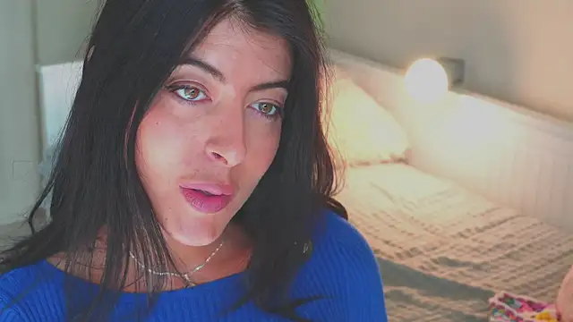 Snapshot of anabelcurvy chatting on 09-24-25, 01:14 anabelcurvy online show from 09-24-25, 01:14