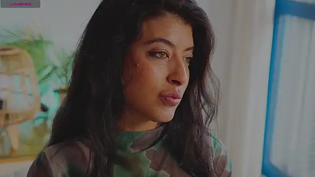 Snapshot of anabelcurvy chatting on 10-27-25, 01:48 anabelcurvy online show from 10-27-25, 01:48