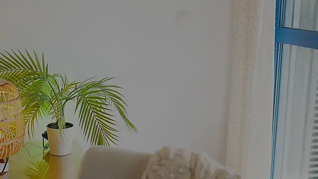 Snapshot of anabelcurvy chatting on 11-03-25, 02:40 anabelcurvy online show from 11-03-25, 02:40