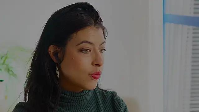 Snapshot of anabelcurvy chatting on 01-12-26, 02:33 anabelcurvy online show from 01-12-26, 02:33