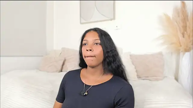 ZOEGARNER01 online show from 04-16-26, 09:39