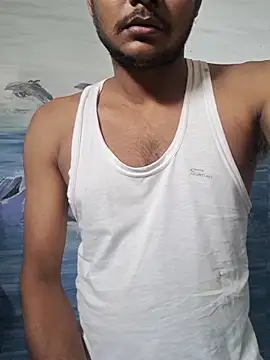 Snapshot of Itsdesi_boy chatting on 05-21-26, 02:51 Itsdesi boy online show from 05-21-26, 02:51