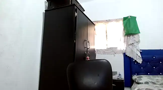 angelamarie1 online show from 01-11-25, 03:31