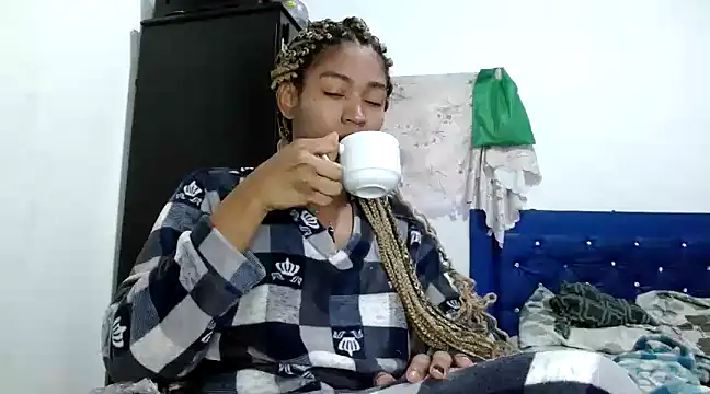 angelamarie1 online show from 01-15-25, 11:32