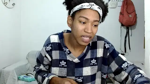 angelamarie1 online show from 10-21-25, 12:22