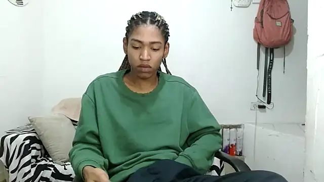 angelamarie1 online show from 12-19-25, 11:50