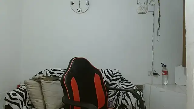 angelamarie1 online show from 05-21-26, 12:01