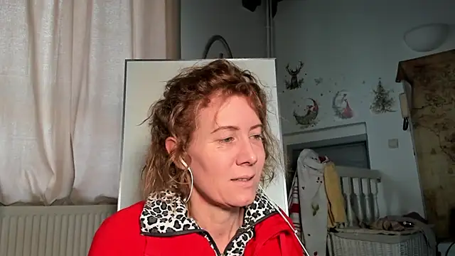 Lola Belgium online show from 02-08-25, 03:10