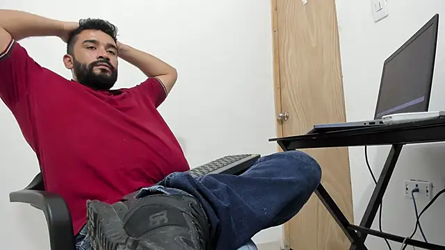 Snapshot of isearchcompany chatting on 11-06-25, 02:34 isearchcompany online show from 11-06-25, 02:34