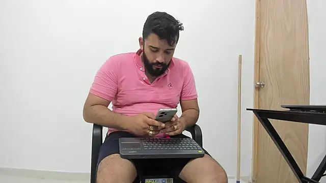 Snapshot of isearchcompany chatting on 11-16-25, 04:12 isearchcompany online show from 11-16-25, 04:12