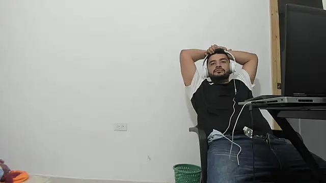 Snapshot of isearchcompany chatting on 12-19-25, 08:54 isearchcompany online show from 12-19-25, 08:54