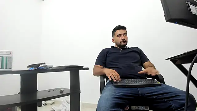 Snapshot of isearchcompany chatting on 01-09-26, 05:10 isearchcompany online show from 01-09-26, 05:10