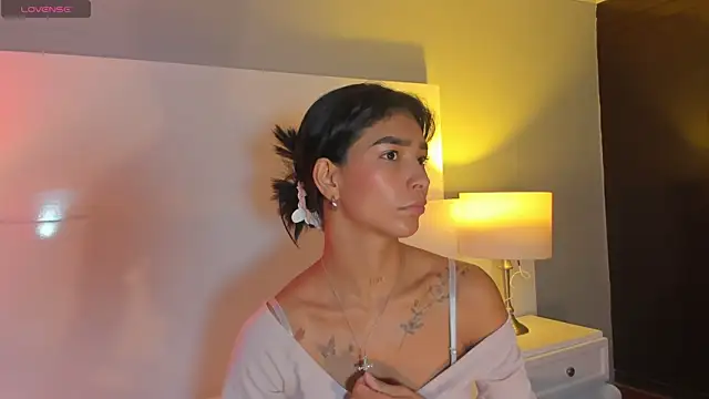 LauraAristizabal online show from 02-22-26, 12:58