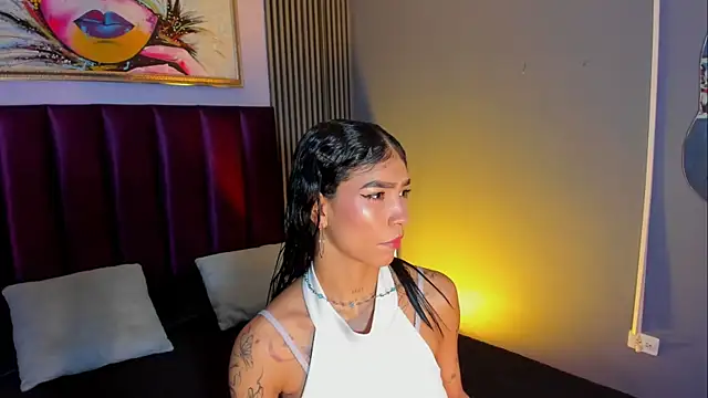 LauraAristizabal online show from 04-21-26, 12:44