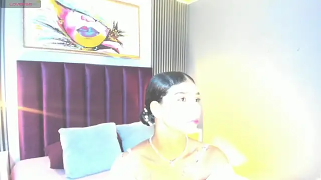 LauraAristizabal online show from 04-28-26, 12:43