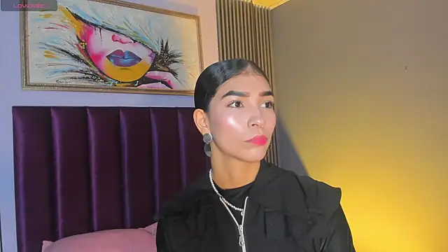 LauraAristizabal online show from 06-10-26, 12:04