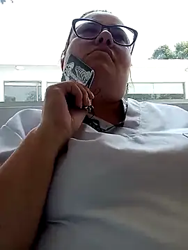 foxbell lt online show from 02-15-25, 04:45