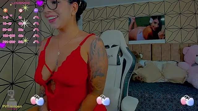 Snapshot of vane_lopez_ chatting on 02-12-26, 07:42 vane lopez online show from 02-12-26, 07:42