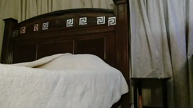 MINI Petite online show from 04-14-26, 09:04