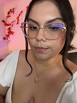 Snapshot of kittylu__ chatting on 07-31-26, 03:06 kittylu online show from 07-31-26, 03:06