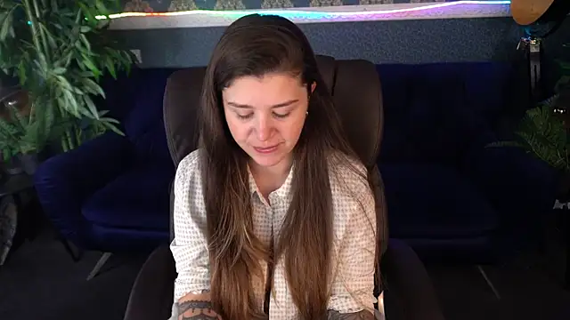 AmellyMilly online show from 10-12-25, 07:07