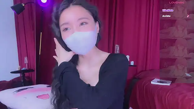 Snapshot of alaia-EDP chatting on 12-17-24, 05:47 alaia-EDP online show from 12-17-24, 05:47