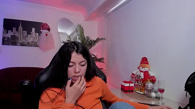 Meghan320 online show from 12-31-24, 02:58