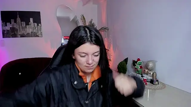 Meghan320 online show from 12-20-25, 11:50