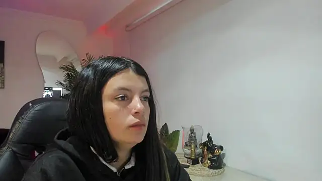 Snapshot of Meghan320 chatting on 07-10-26, 11:35 Meghan320 online show from 07-10-26, 11:35