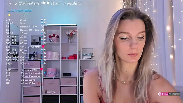 Snapshot of Karamelsw_ chatting on 02-02-25, 09:13 Karamelsw online show from 02-02-25, 09:13