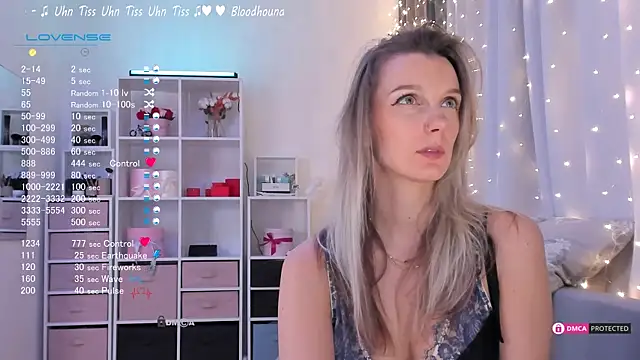 Snapshot of Karamelsw_ chatting on 02-06-25, 11:58 Karamelsw online show from 02-06-25, 11:58