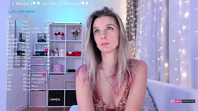 Snapshot of Karamelsw_ chatting on 03-03-25, 10:52 Karamelsw online show from 03-03-25, 10:52