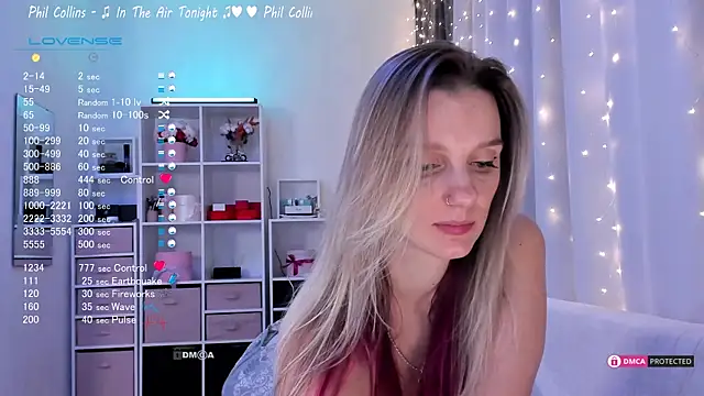 Snapshot of Karamelsw_ chatting on 03-21-25, 09:12 Karamelsw online show from 03-21-25, 09:12