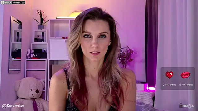 Snapshot of Karamelsw_ chatting on 10-13-25, 09:48 Karamelsw online show from 10-13-25, 09:48